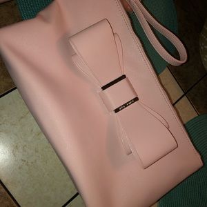 ❤️SOLD❤️ NWOT Betsey Johnson Large Wristlet